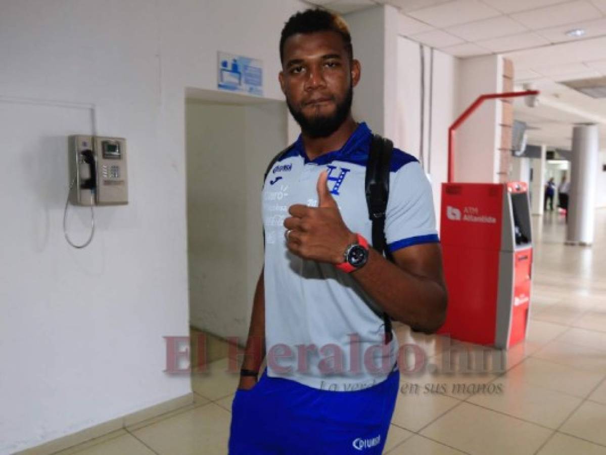 Jorge Benguché posando para el lente de EL HERALDO. El Toro debutó con dos goles ante Puerto Rico. (Foto: Ronal Aceituno)