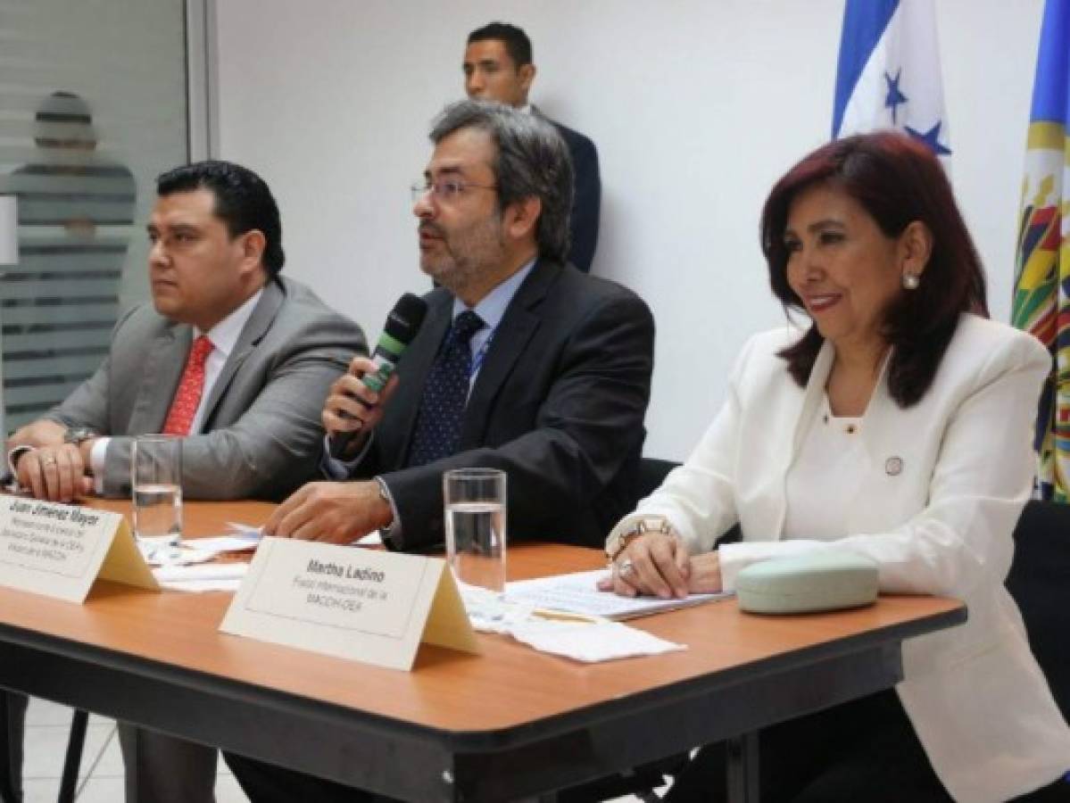 La Misión de Apoyo contra la Corrupción e Impunidad en Honduras presenta a dos nuevos funcionarios