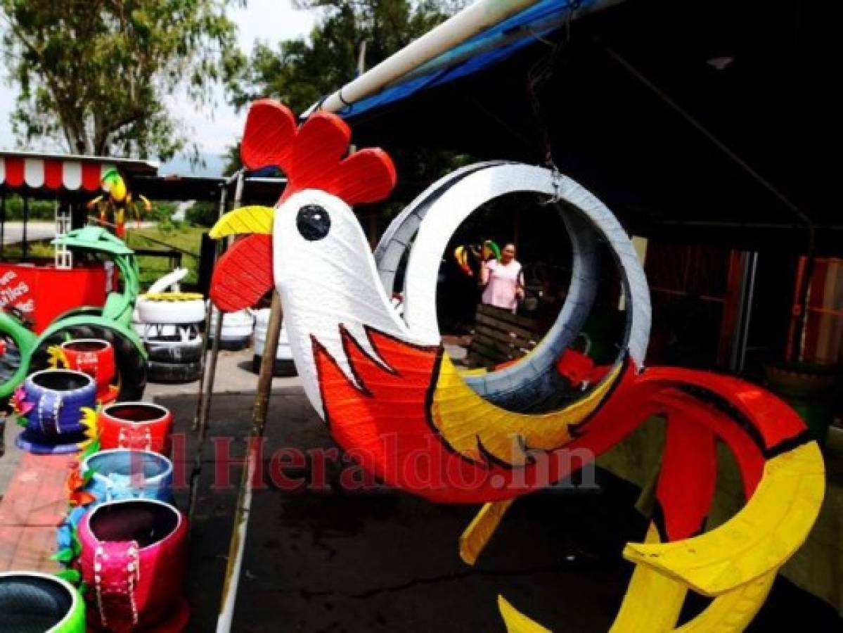 Los pájaros tienen un costo de 300 lempiras y son uno de los diseños más buscados por los hondureños que transitan por la zona.