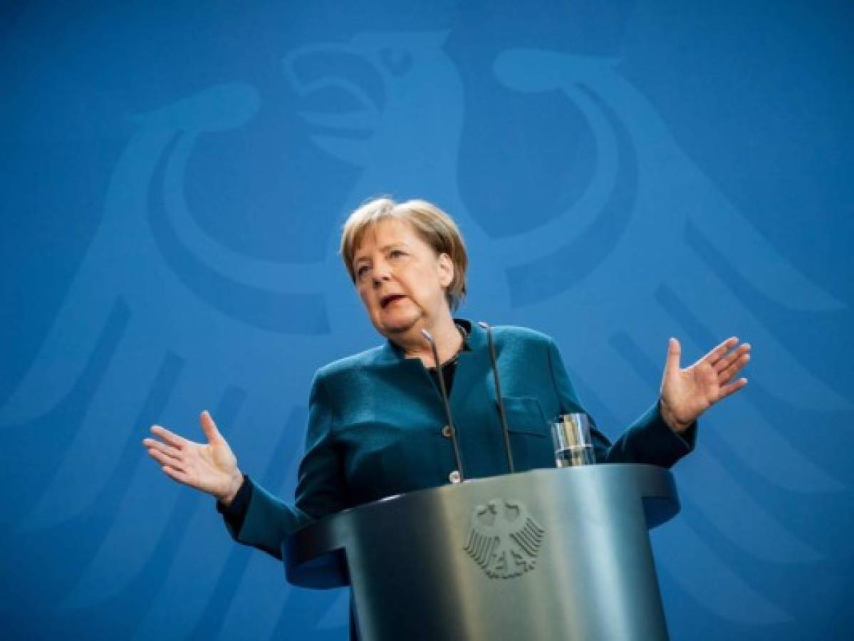 Angela Merkel da negativo en un primer test de coronavirus  