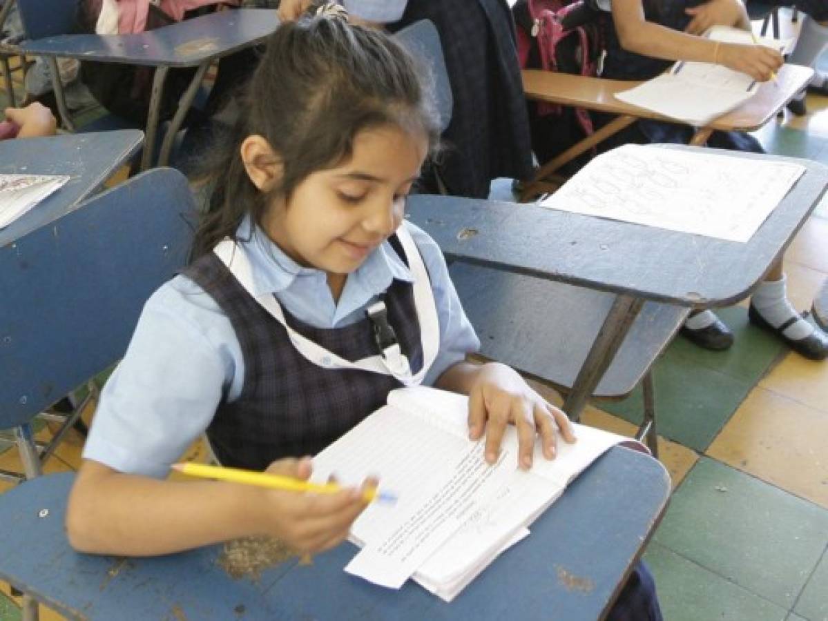 Sin útiles escolares están estudiantes de varios centros educativos de la capital de Honduras