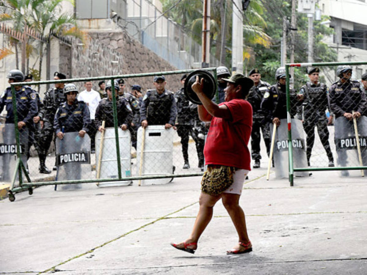 Frente Nacional de Resistencia conmemora tres años del derrocamiento de Zelaya