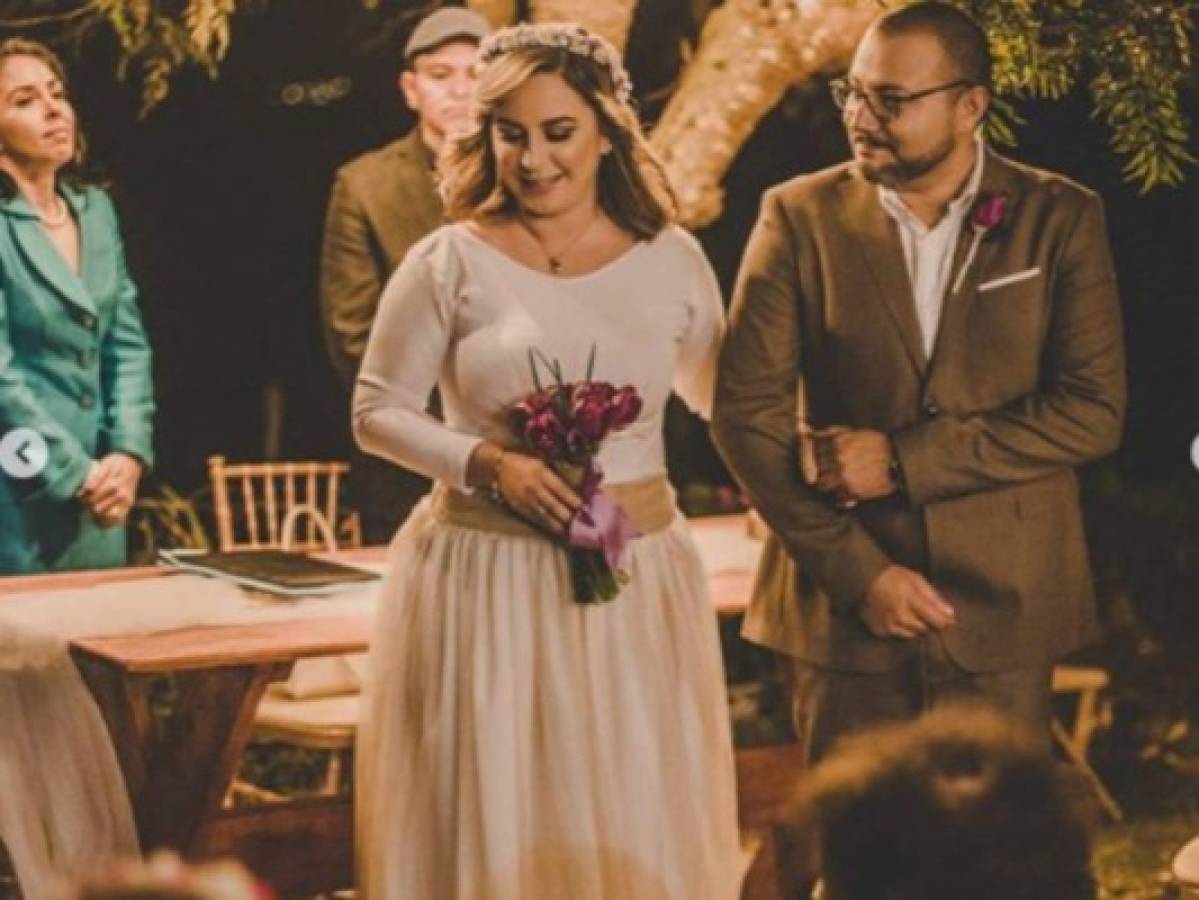 Anna Muñoz, presentadora hondureña, comparte las fotografías de su boda civil