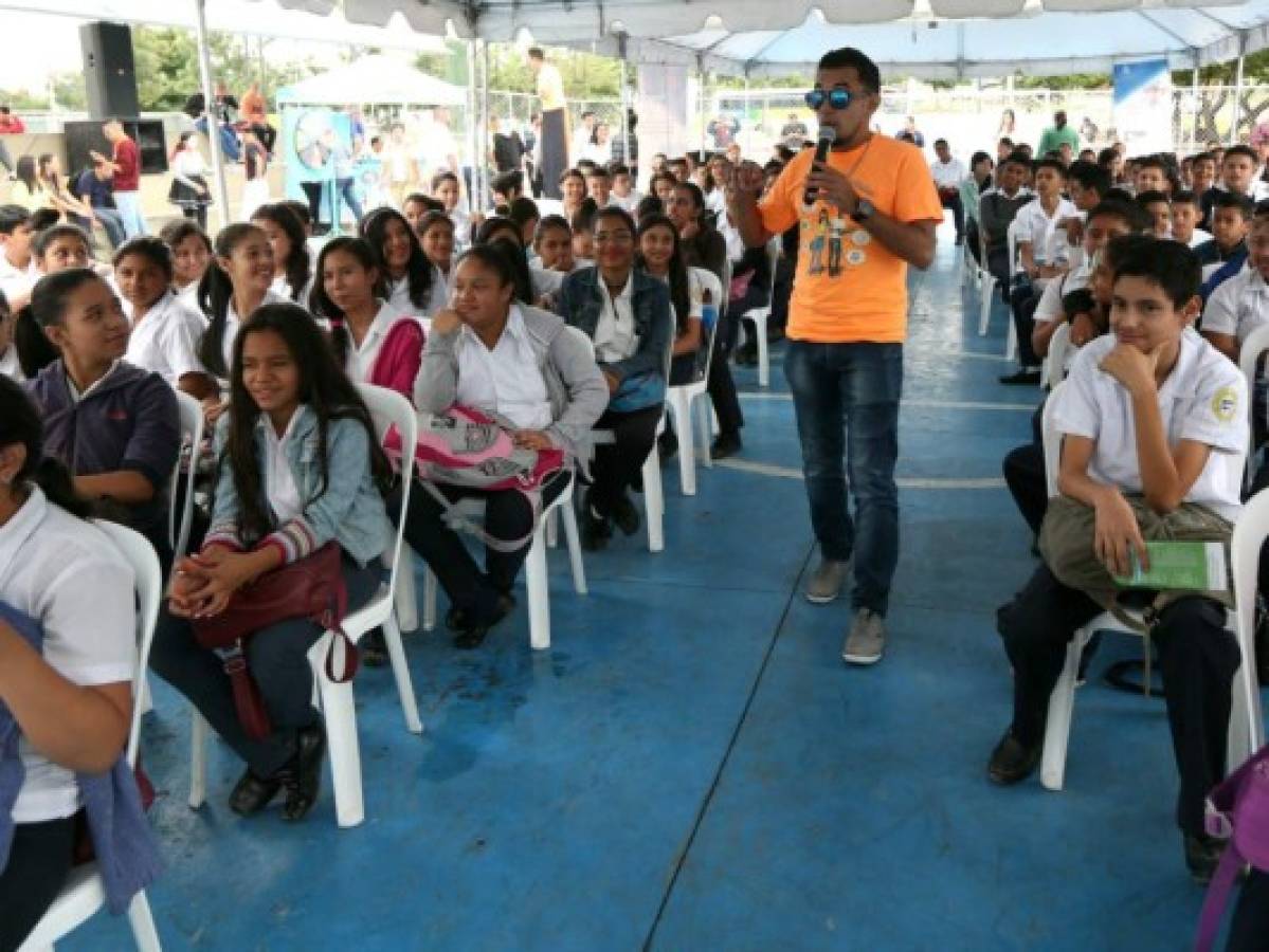 Con juegos forman a adolescentes para prevenir embarazos