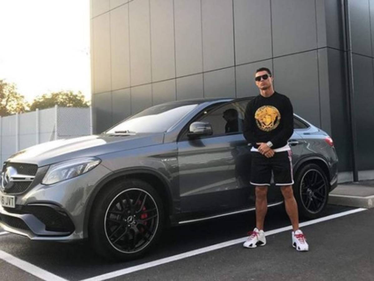 Cristiano Ronaldo presume su 'nueva bestia' de más de 150 mil euros