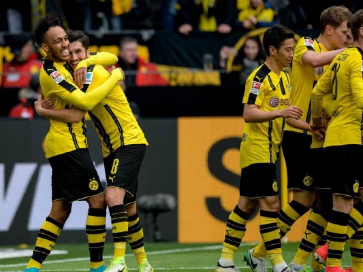 Borussia Dortmund logra ante Eintracht su primera victoria tras el atentado
