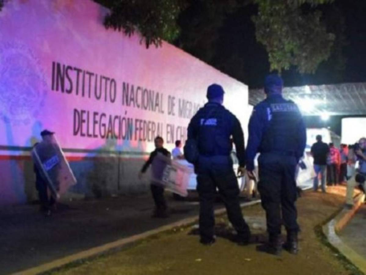 Un hondureño entre las 40 personas que se fugaron de estación migratoria en México