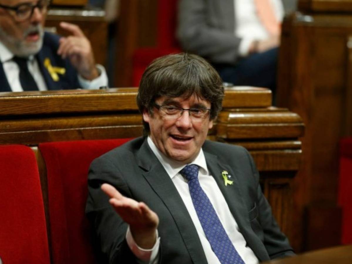 El destituido presidente catalán viaja a Bruselas tras ser denunciado por rebelión