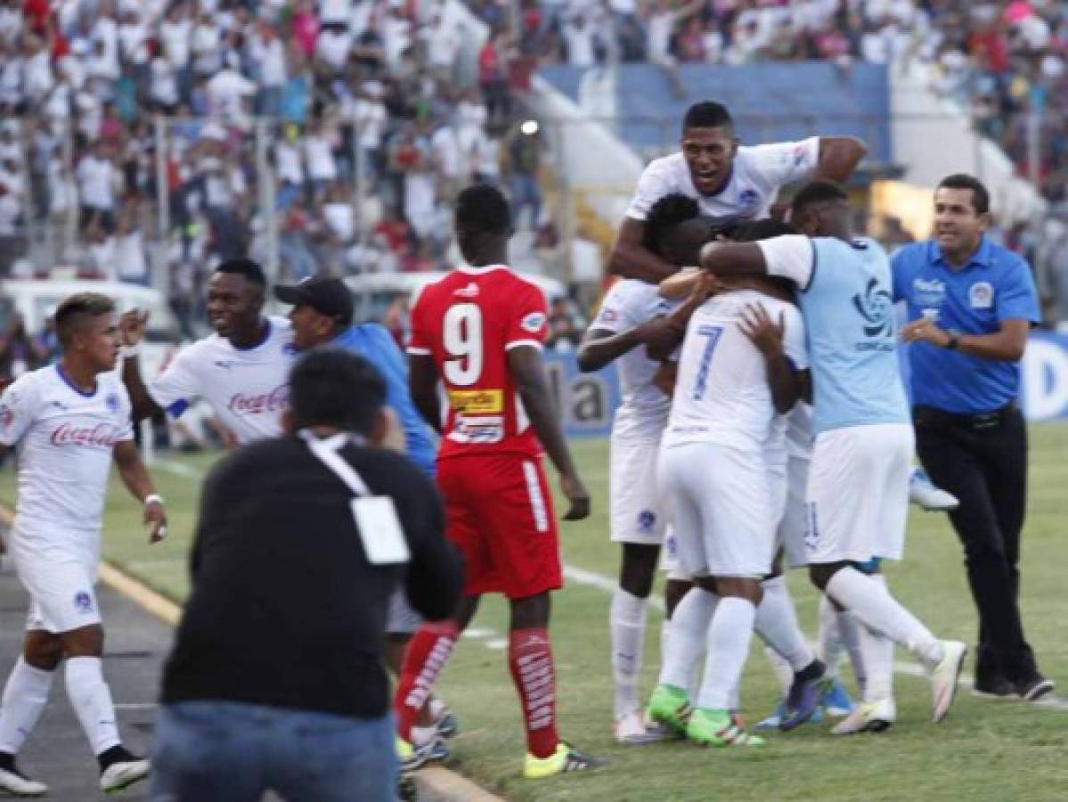 Olimpia vence 3-1 al Real Sociedad y se alza con la copa 30