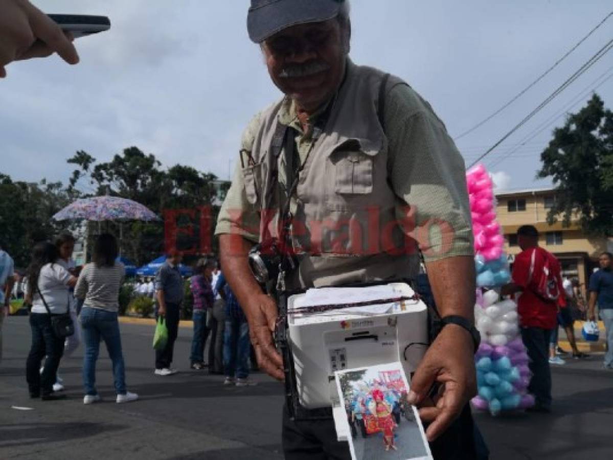 Esta es una de las ocupaciones que desarrolla este hondureño. Y es, además, una de las que más disfruta. (Fotos: Eduard Rodríguez / EL HERALDO)