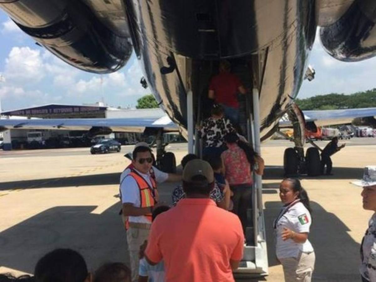 Deportan a 180 hondureños, incluidas varias familias con niños, desde México