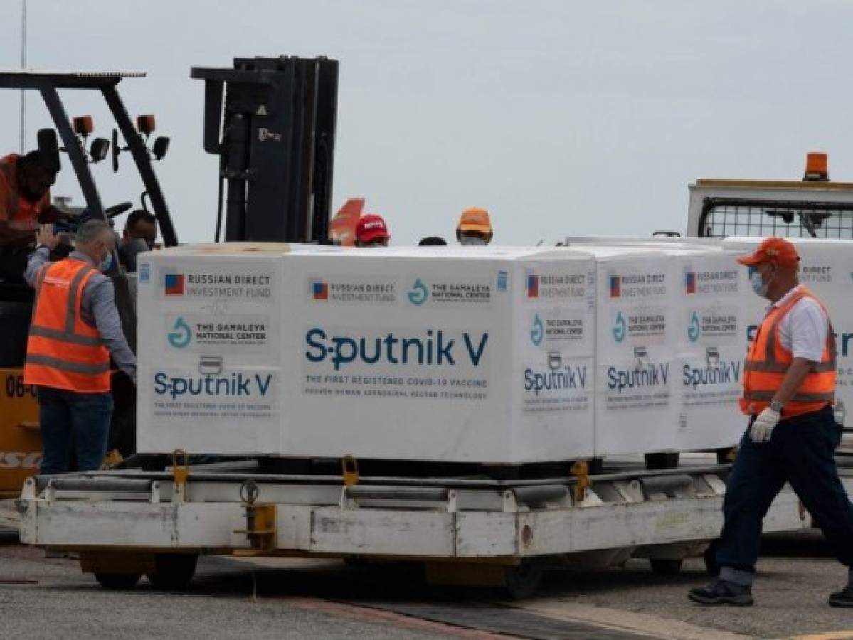 Llegan a Honduras 20,000 dosis del segundo componente de Sputnik V