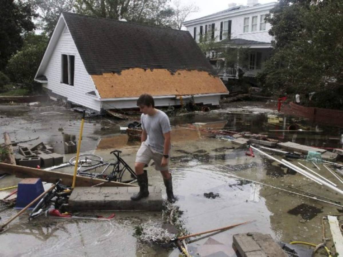 Sube a 11 cifra de muertos por el huracán Florence en Estados Unidos; prevén más daños