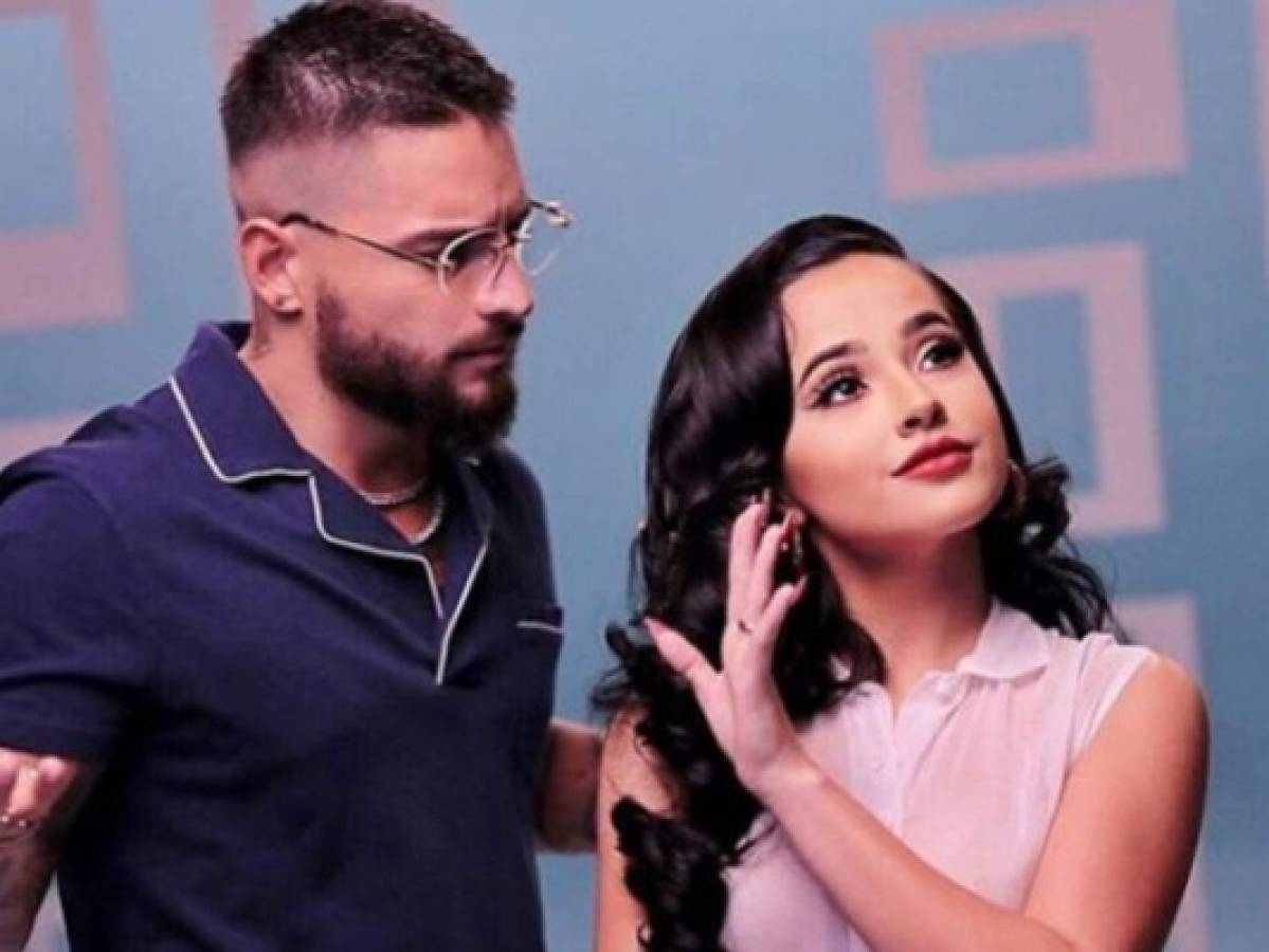 Novia de Maluma reacciona tras fotografía con Becky G