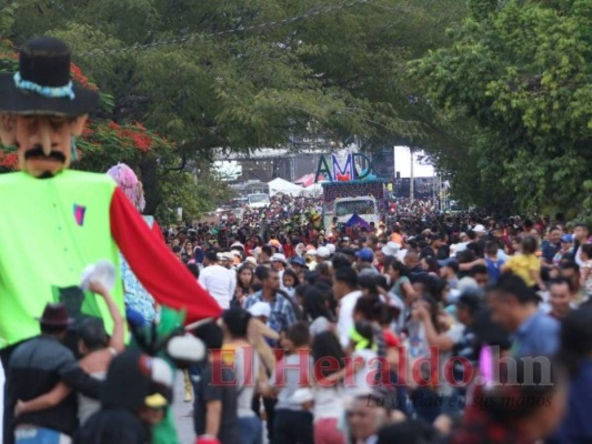 EL 'Carnaval de Tegucigalpa' es el evento más grande en la capital. Foto: El Heraldo