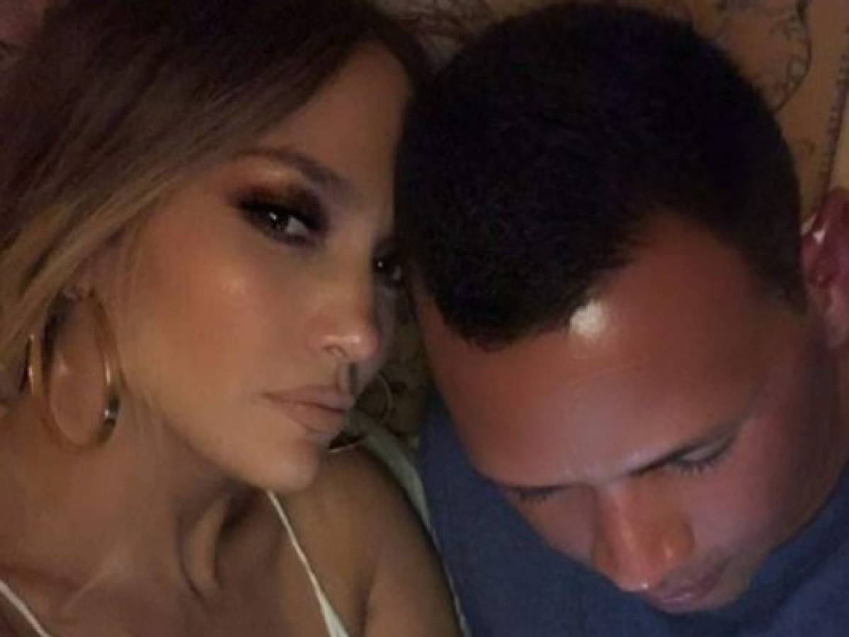 Alex Rodríguez enternece con muestras de cariño a hijos de JLo