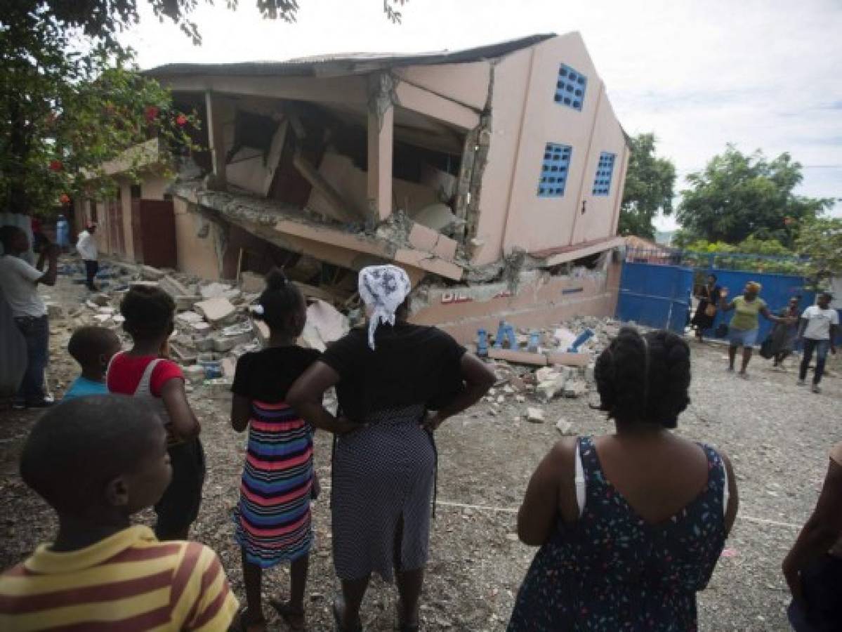 Sismo de magnitud 5.9 deja 12 muertos en Haití