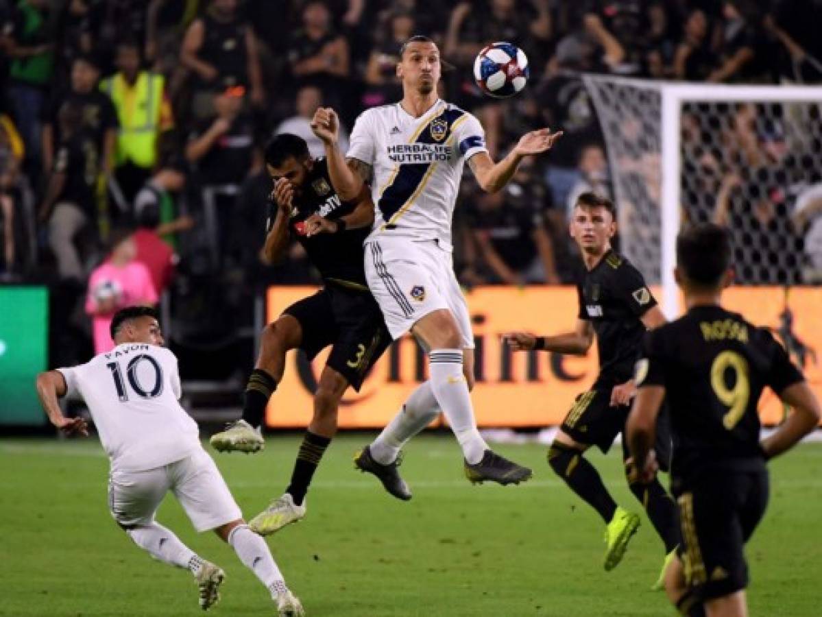Mexicano Vela elimina a Ibrahimovic y Atlanta somete a Filadelfia en la MLS