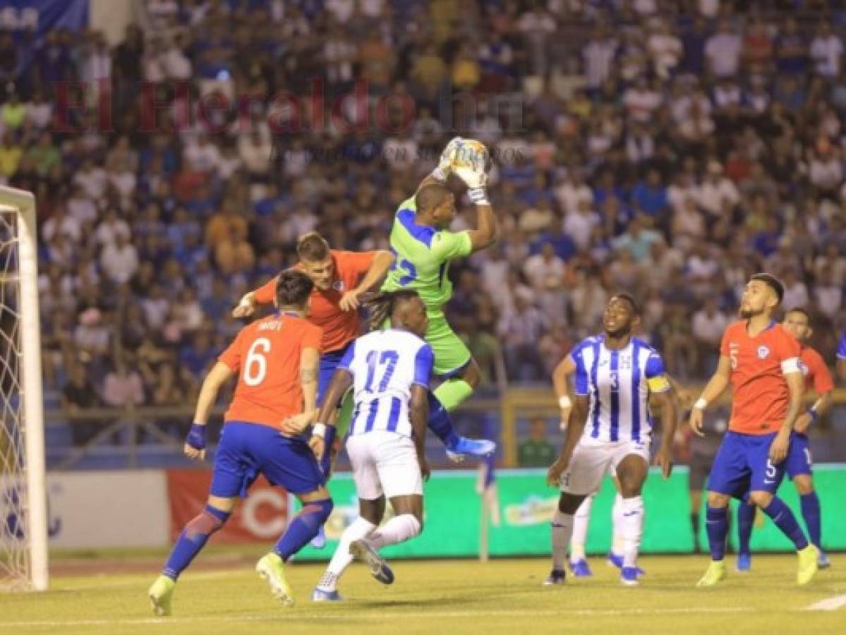 Selección de Honduras le gana 2-1 a Chile con goles de Elis y Jonathan Rubio