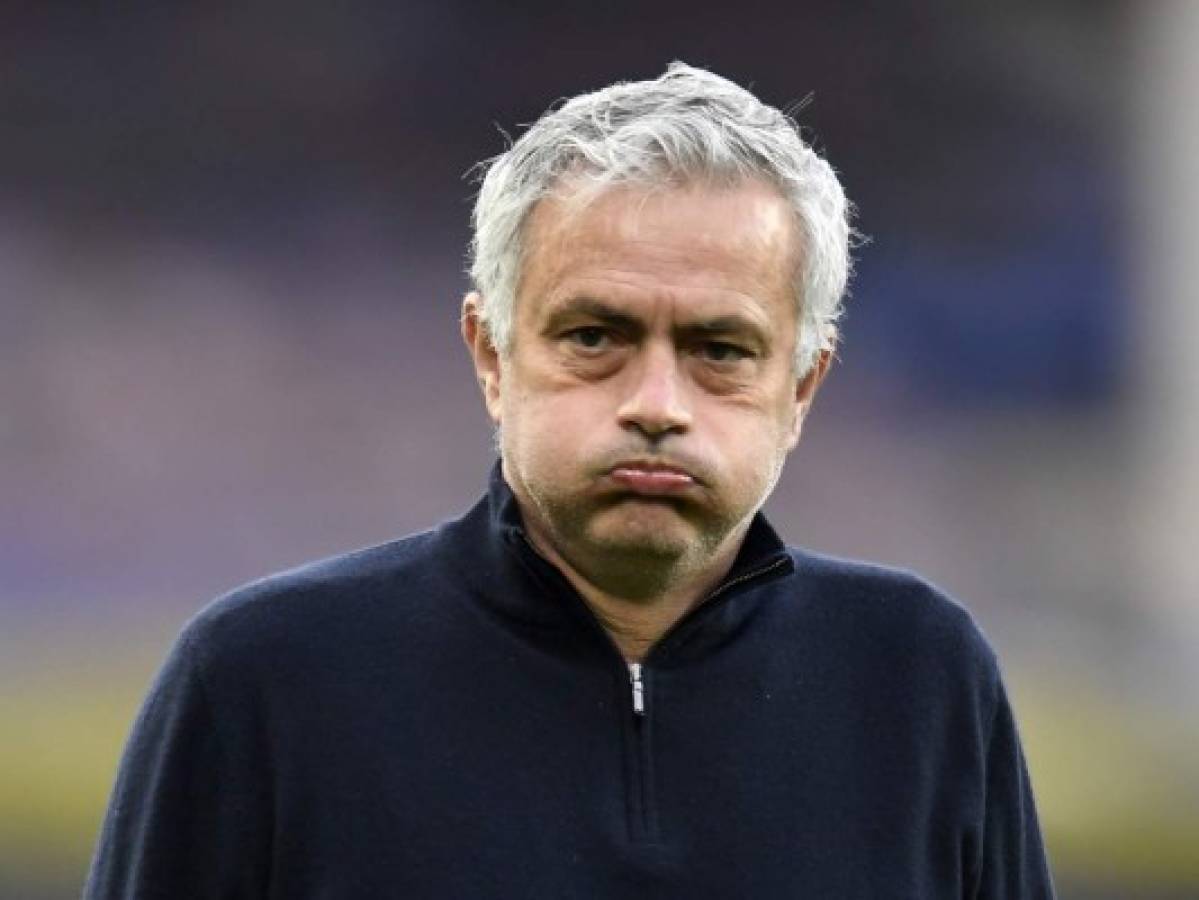 Tottenham despide a Mourinho tras apenas 17 meses al mando