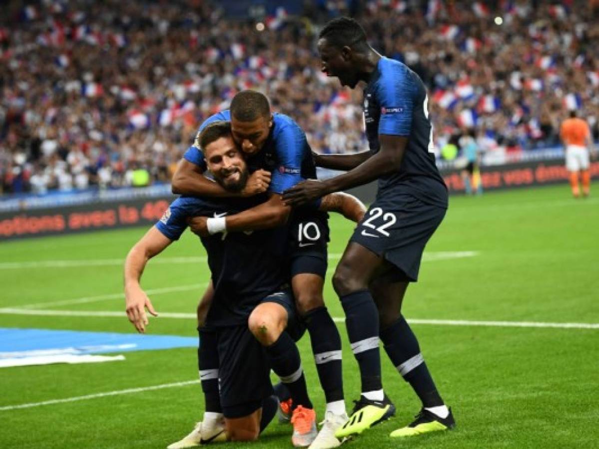 Francia recibe a Holanda en una noche de homenaje al campeón del mundo