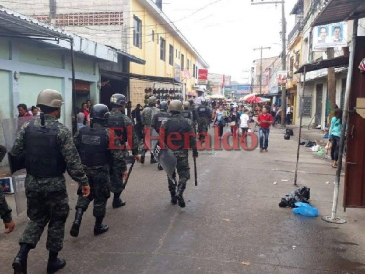 Desalojan grupo de personas que pretendían vandalizar mercado San Francisco, Comayagua