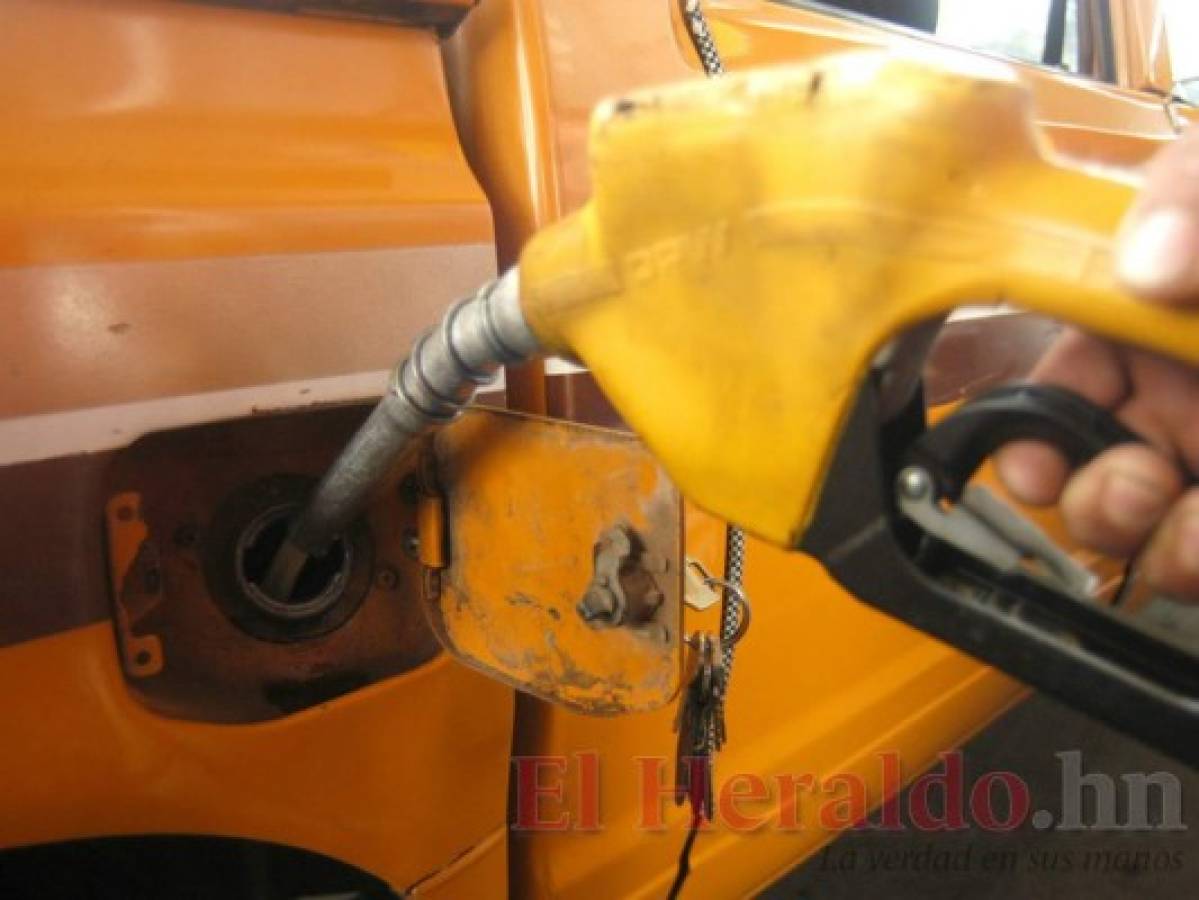 Aumentan precios de los combustible a partir del lunes en Honduras