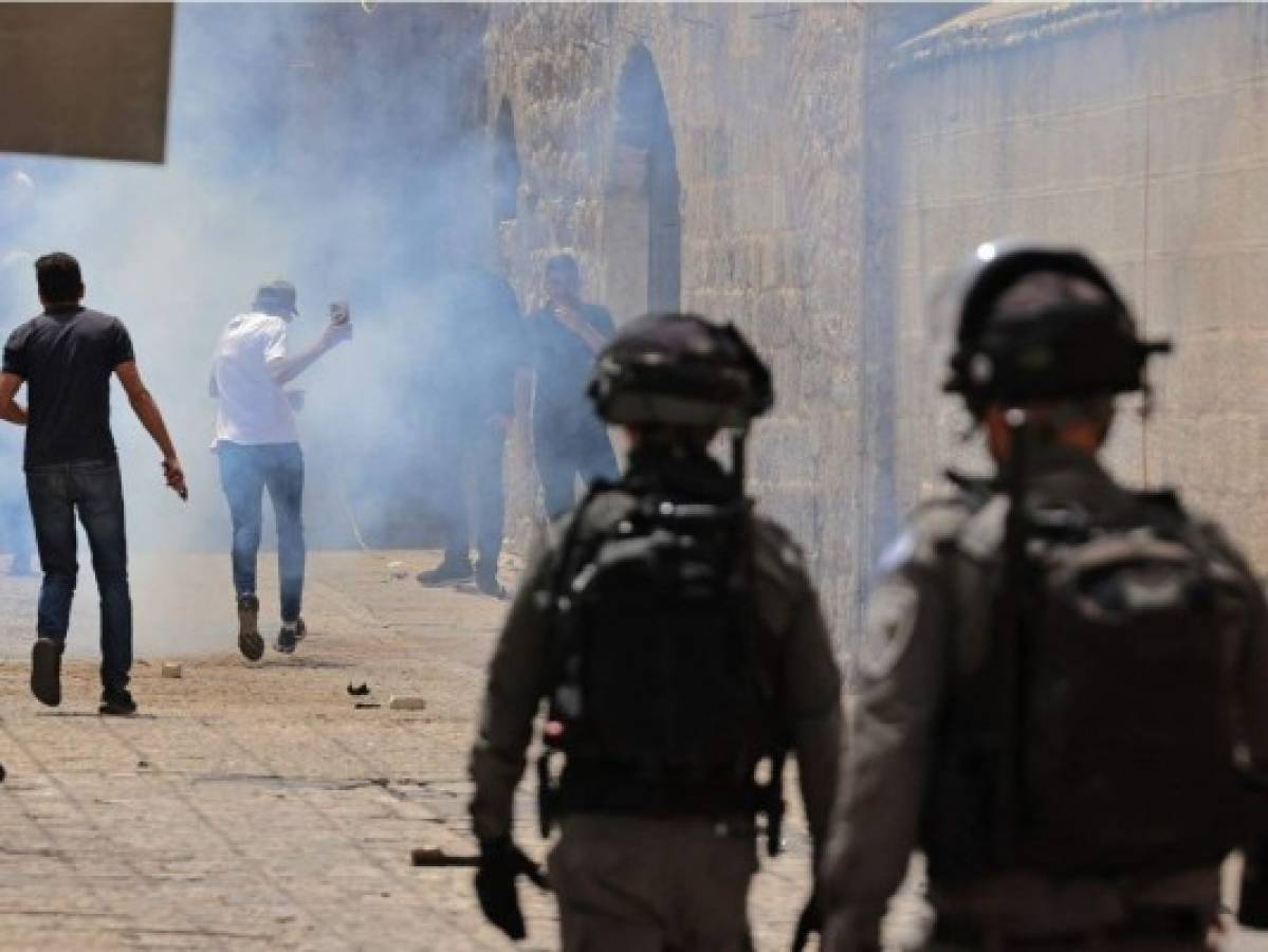Las balas de goma y las granadas causan estragos en Jerusalén