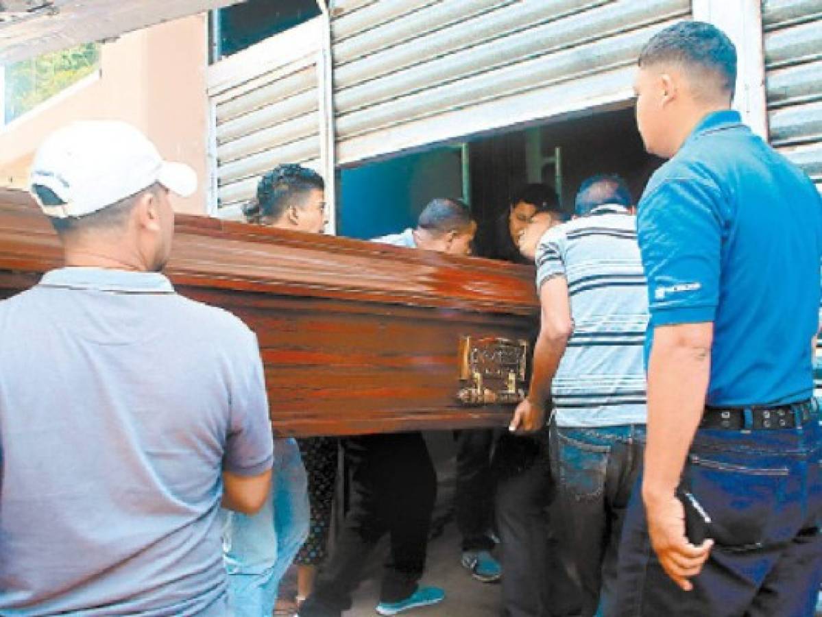 Honduras: Supuestos mareros asesinan a taxista porque no les entregó su carro