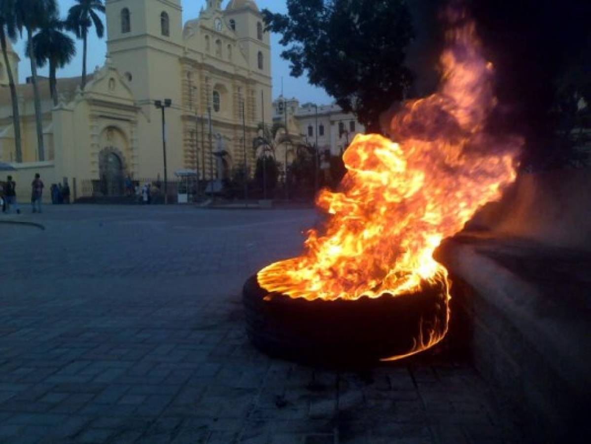 Diputados de Libre encabezan acto bochornoso en el Congreso Nacional