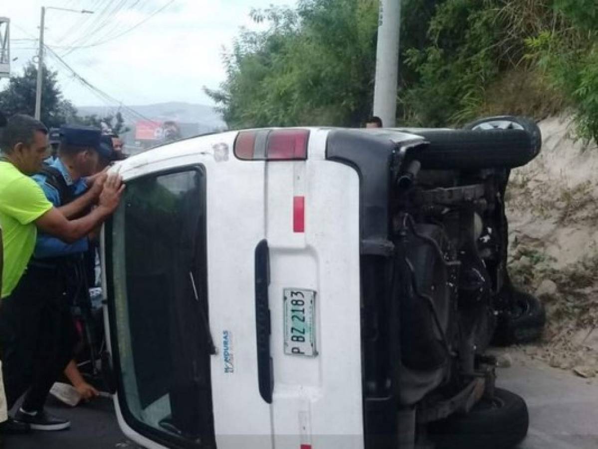 Seis heridos tras accidente de bus rapidito en bulevar Fuerzas Armadas de la capital