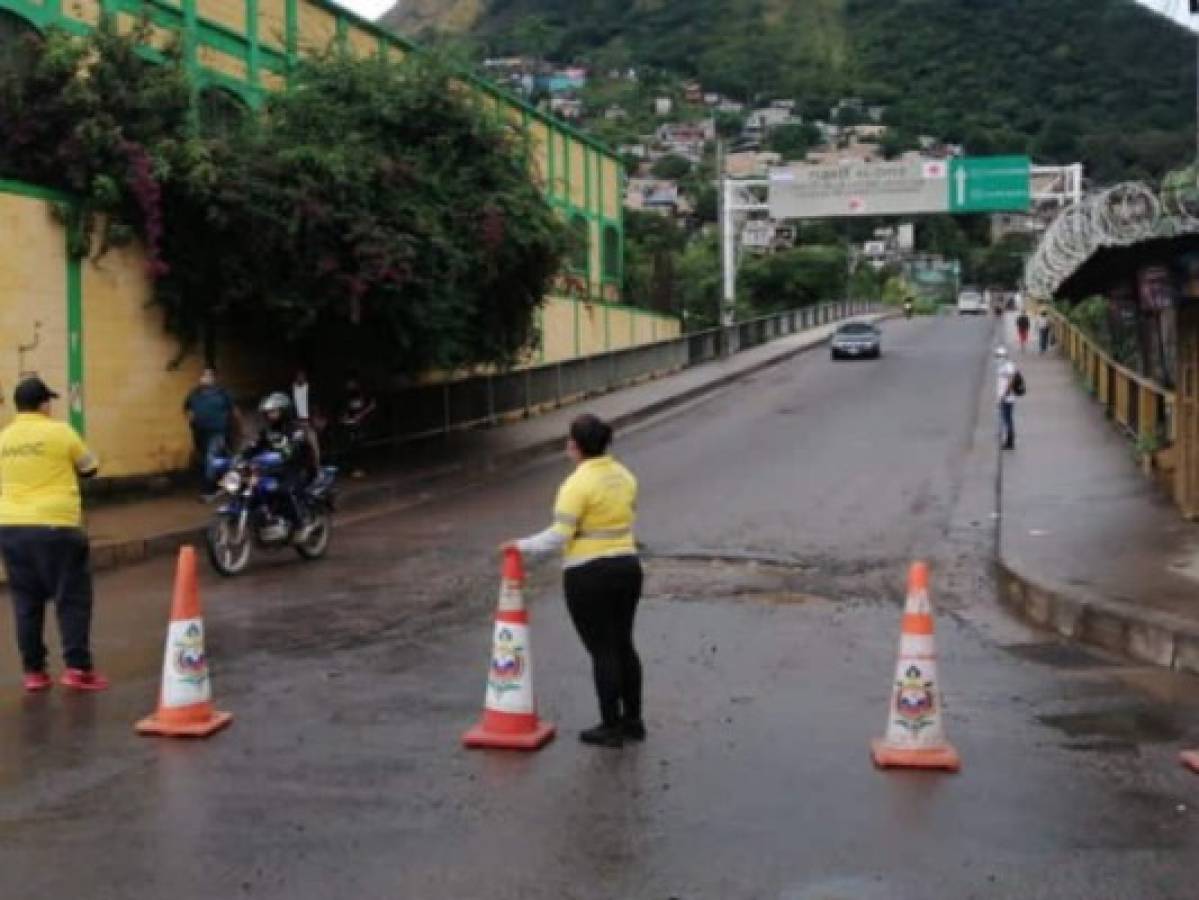 Cierran paso en la cuesta El Chile de la capital por derrumbes