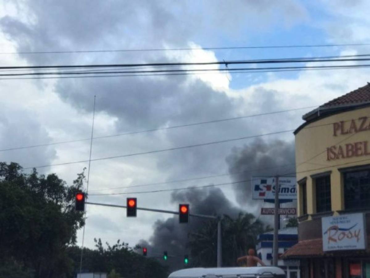 Centro penal de San Pedro Sula es consumido por voraz incendio