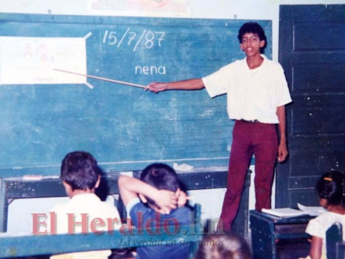 José Darío fue profesor 11 años de educación primaria y 16 de media.