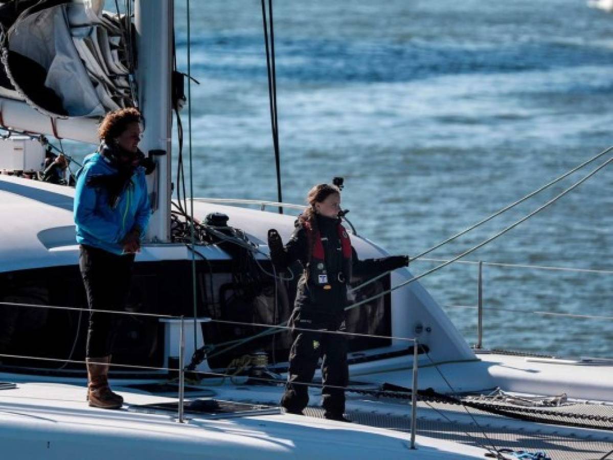 Greta Thunberg llega a Europa tras cruzar Atlántico en barco