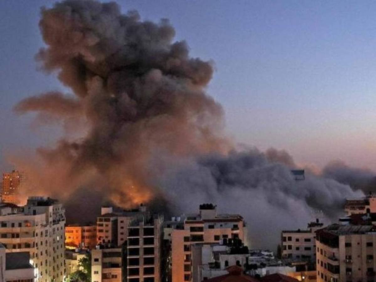 Israel bombardea el único laboratorio que realiza tests de covid-19 en la Franja de Gaza