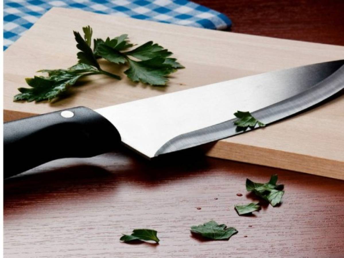 ¿También usa estos trucos para afilar sus cuchillos? Prácticos y sencillos  