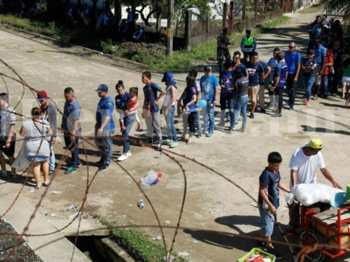 Final Platense-Motagua: Los hinchas del Ciclón no caben en el coloso porteño