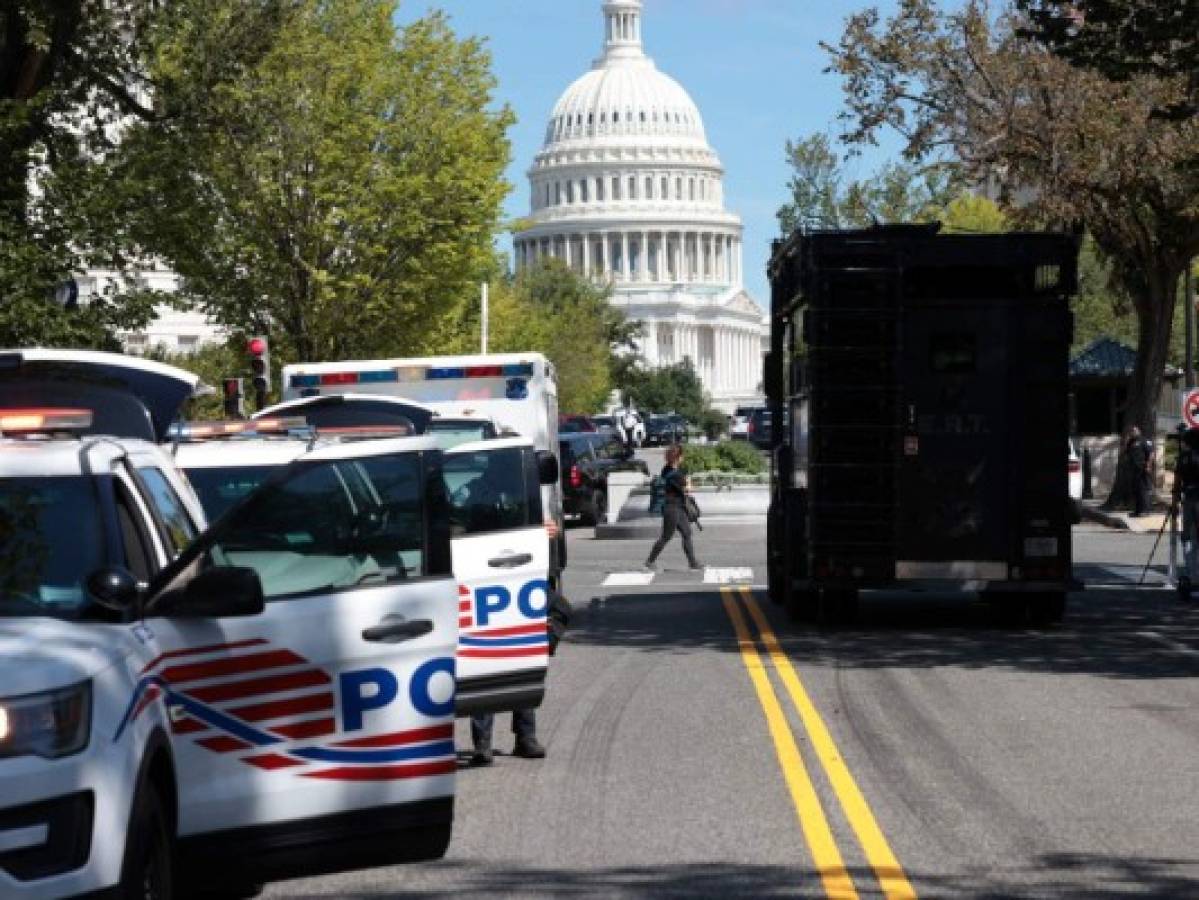 Hombre que amenazó con detonar bomba cerca del Capitolio se entregó a la policía  