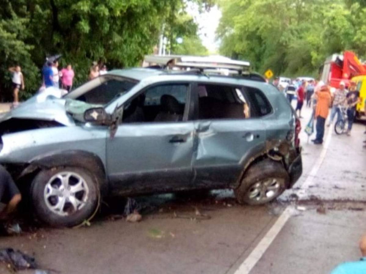 Extranjero muere en aparatoso accidente en carretera al sur de Honduras