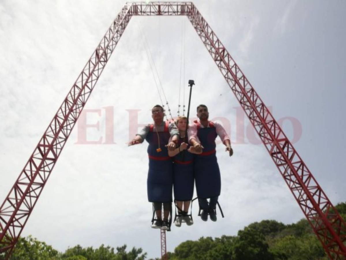 Inauguran el Sky Swing en Roatán, el primer columpio gigante de Centroamérica