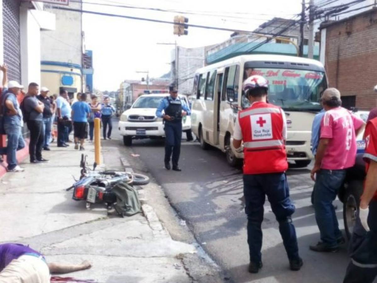 Un motociclista muere tras ser impactado por un bus rapidito en Comayagüela