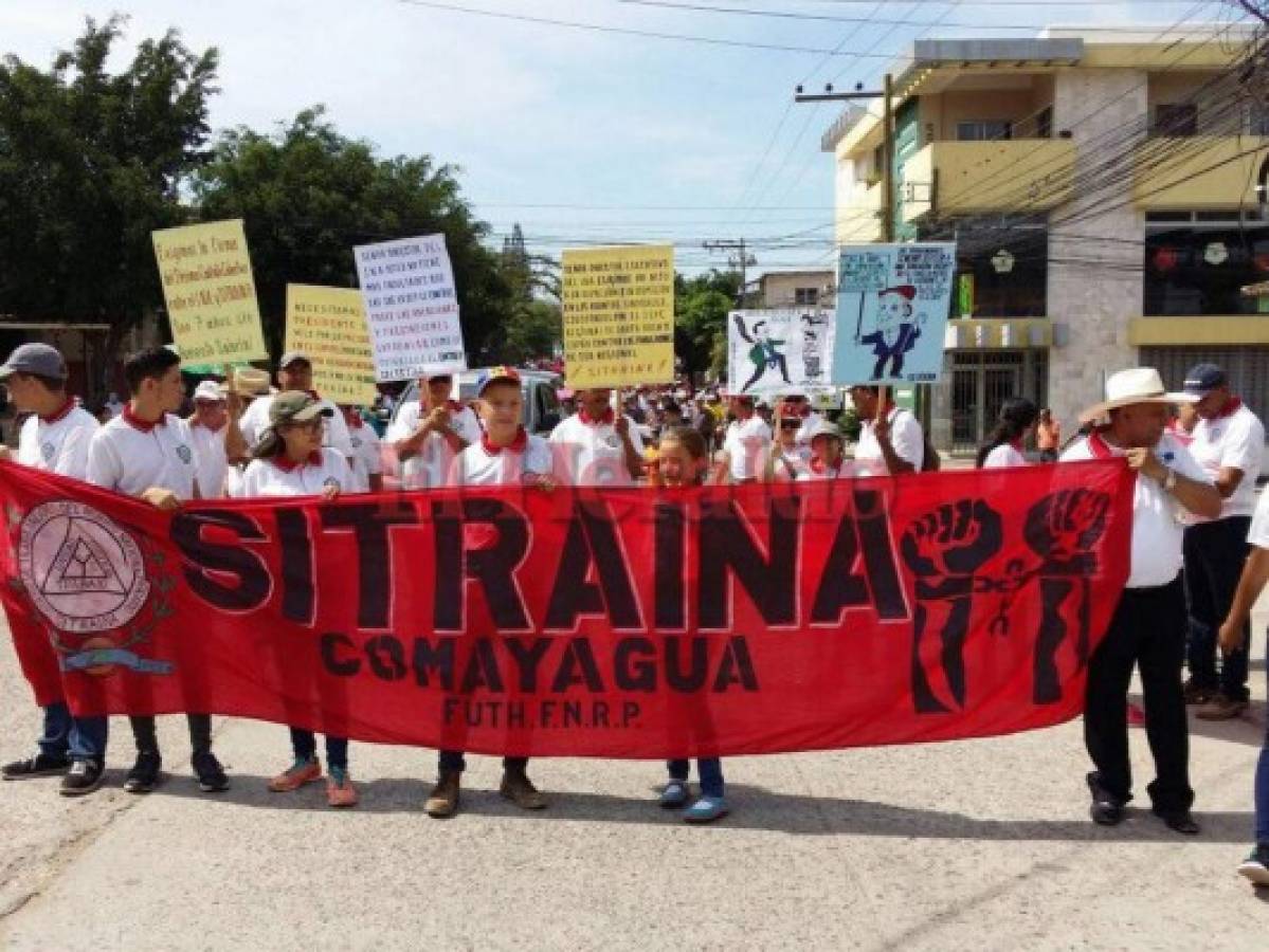 Los obreros salieron a las calles para sumarse a las movilizaciones masivas.