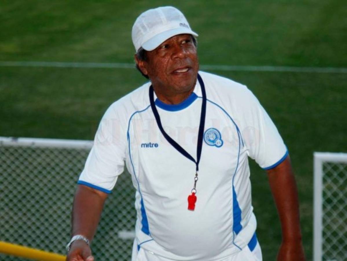 Ramón Maradiaga dirigió a la Selección de El Salvador en 2017. Foto: El Heraldo.