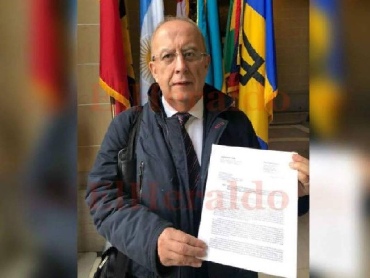 La firma solicitó que se emita una disculpa formal y pública al Sr. Dale Vukanovish.