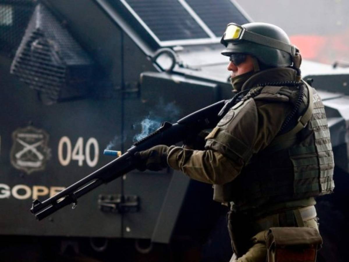 Fuerzas Armadas de Chile llaman a reservistas para apoyar en crisis