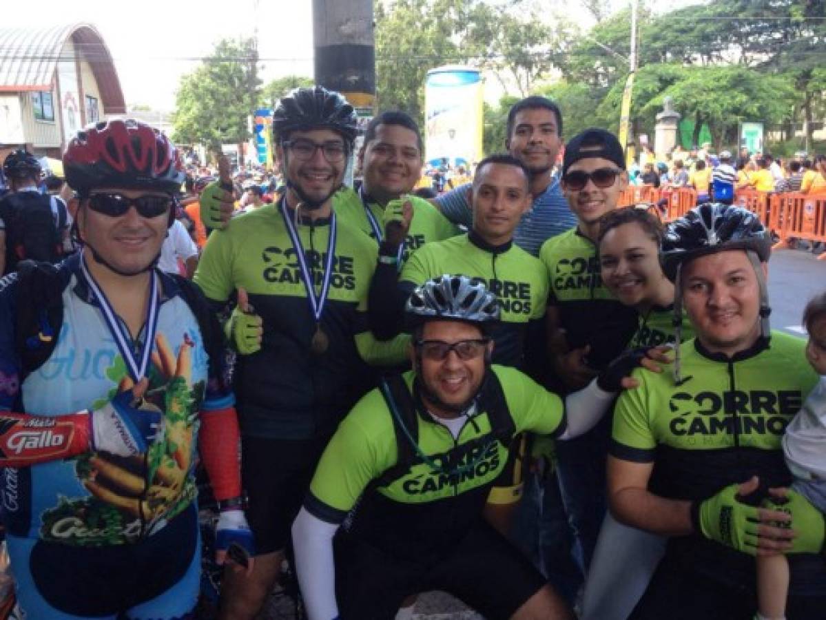 Desde los 'Correcaminos' hasta los 'Donde Mando', los equipos de la Cuarta Vuelta Ciclística