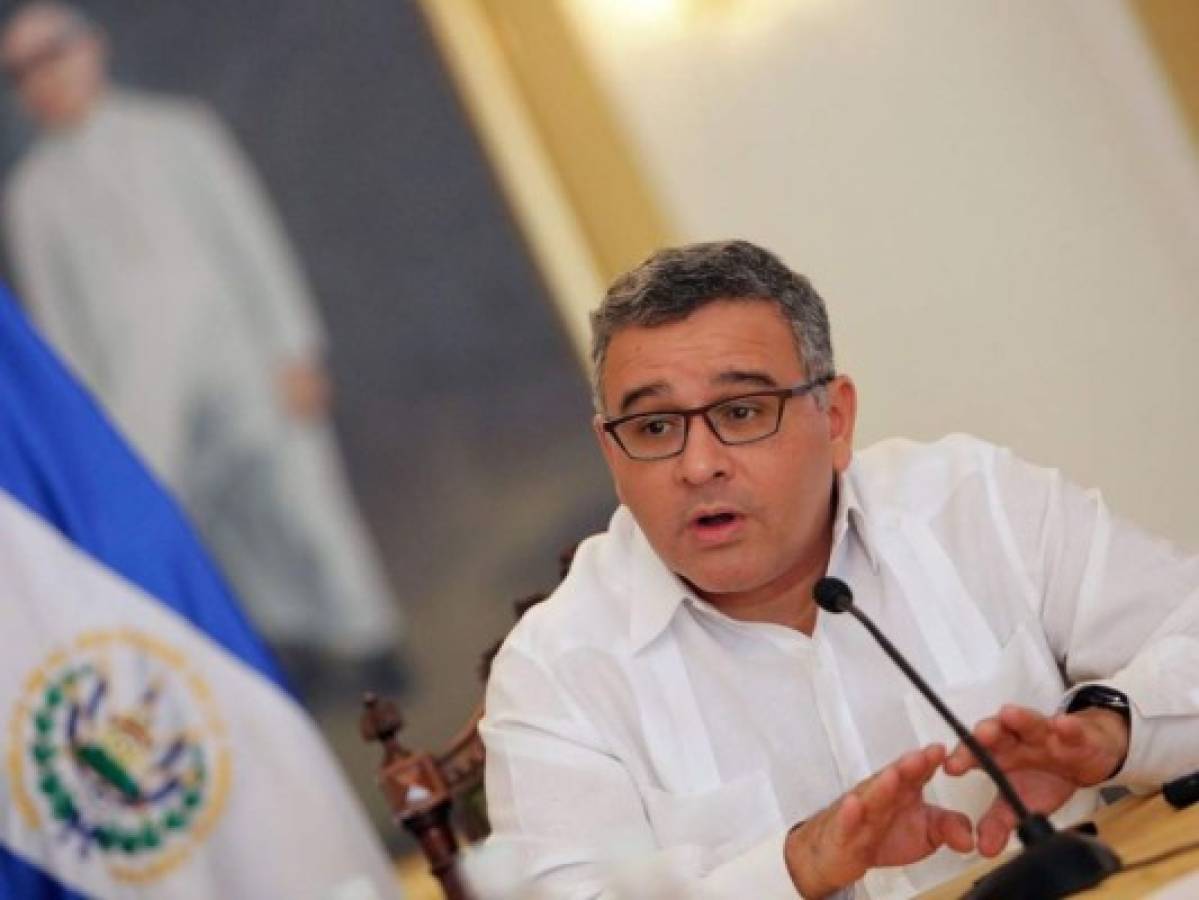 Ordenan detención de expresidente salvadoreño Mauricio Funes por nuevos delitos
