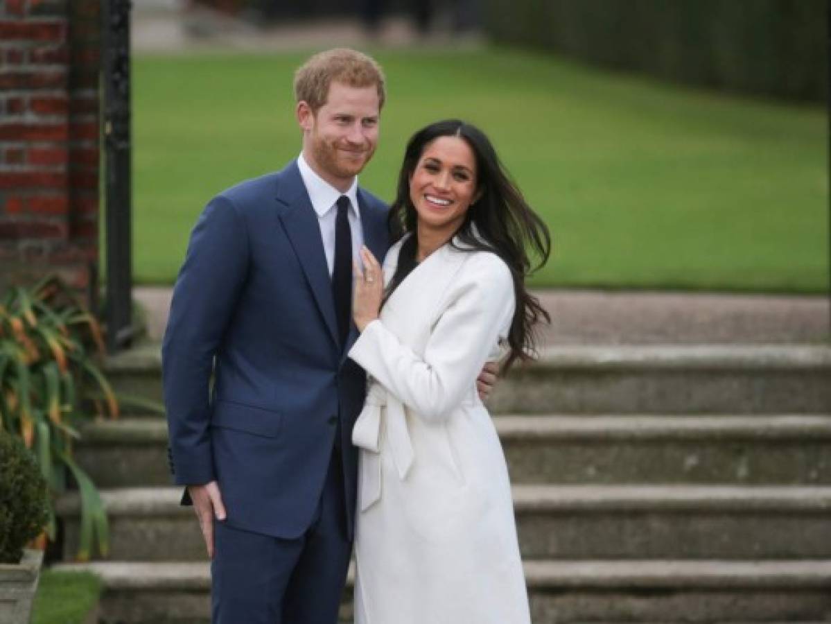 Libro revelará detalles de la salida de Meghan y Harry de la realeza británica