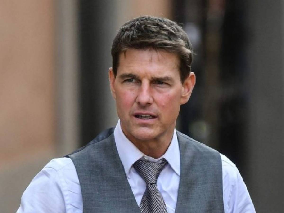 El rostro de Tom Cruise luce irreconocible y aseguran se hizo cirugía